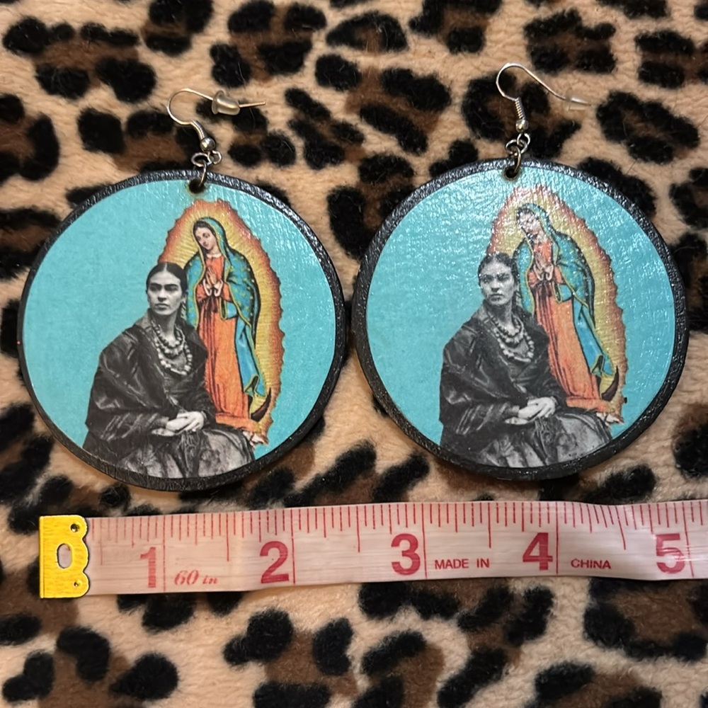 FRIDA KAHLO ♥️ Virgin Mary Wood Earrings Handmade Mexican Artist Guadalupe Icon - Picture 6 of 14
